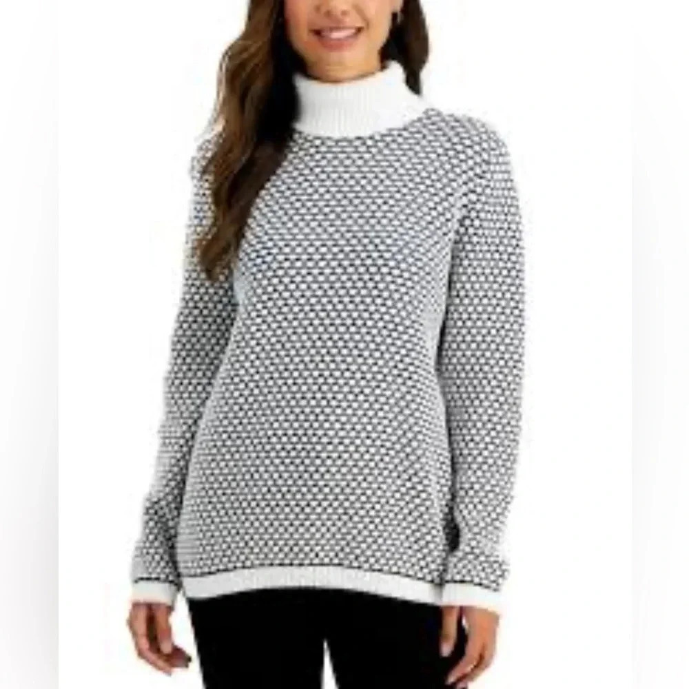 Karen Scott Size Large Black and White Sweater